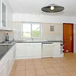 Charming Gale Gwenda 3 Bedrooms Close To Villa