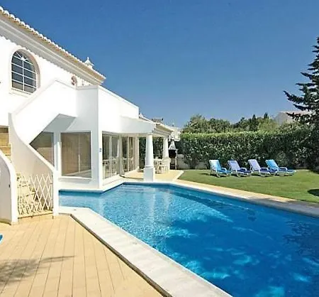 Charming Gale Gwenda 3 Bedrooms Close To Villa