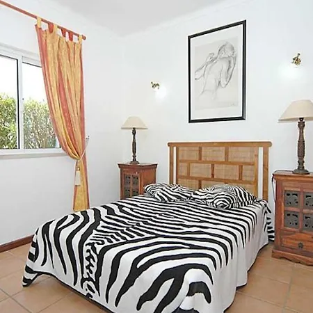 Charming Gale Gwenda 3 Bedrooms Close To * アルブフェイラ