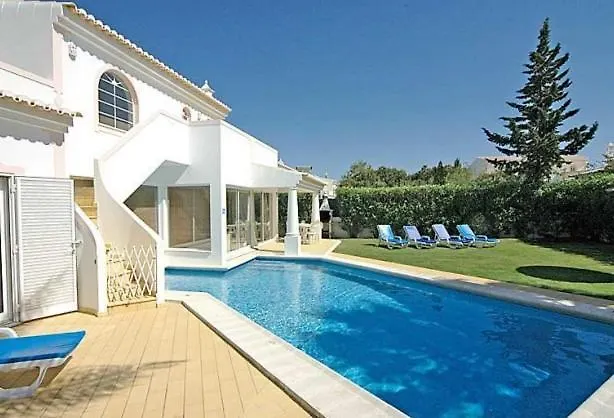 Charming Gale Gwenda 3 Bedrooms Close To Villa
