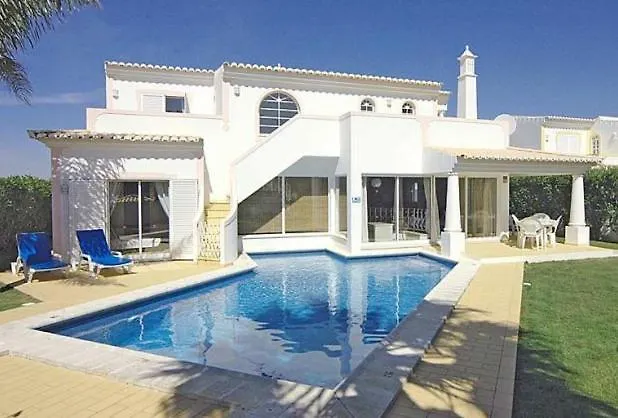 Villa Charming Gale Gwenda 3 Bedrooms Close To